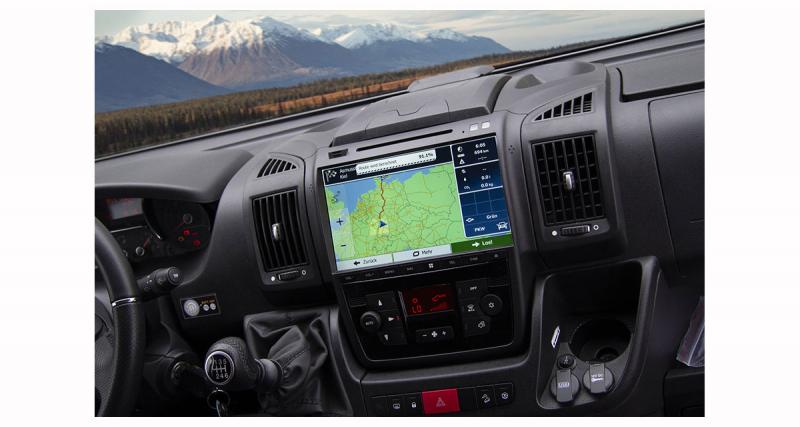  - Un autoradio GPS 10 pouces “plug and play” pour le Fiat Ducato chez ESX