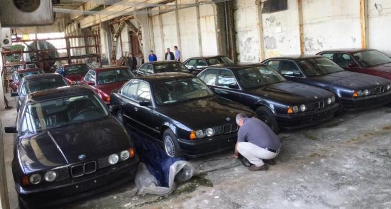  - 11 BMW de 1994 jamais conduites découvertes dans une usine bulgare