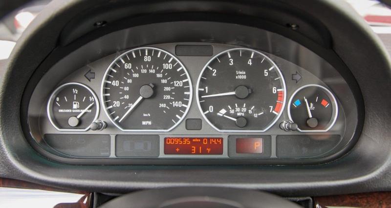 Avis aux amateurs : une BMW Série 3 E46 de 2002… quasi neuve sur eBay ! - Cette BMW Série 3 E42 est quasi neuve avec l'équivalent de 15 000 km au compteur
