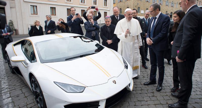  - La Lamborghini Huracan du pape est à gagner… à une tombola !