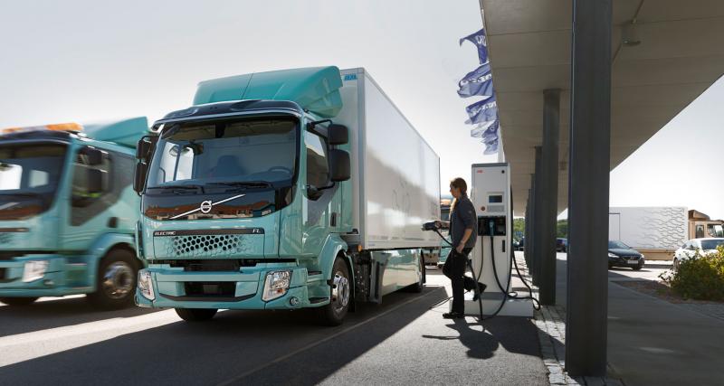 Volvo livre ses premiers poids lourds 100% électriques 