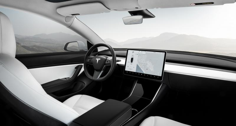 Essai de la Tesla Model 3 Dual Motor : nos impressions au volant de la petite Tesla - À l'intérieur