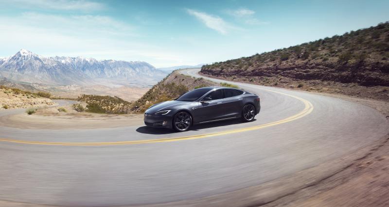 Tesla souhaite se lancer dans l’assurance auto - Prix réduit