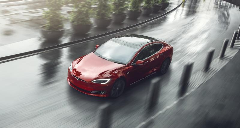 Tesla souhaite se lancer dans l’assurance auto - Cas français