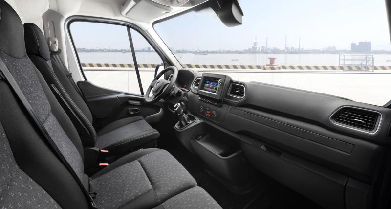 Opel Movano : l’utilitaire au service des pros - Cap sur le rangement