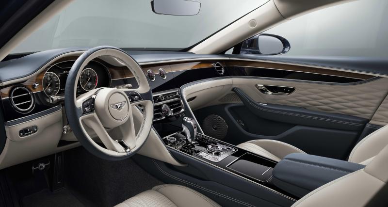 Bentley Flying Spur : la berline de luxe se renouvelle - Une berline statutaire de grand luxe