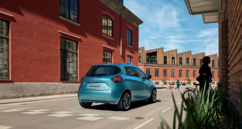 La nouvelle Renault ZOE face à la Peugeot e-208 : le match de l'électrique - Les prix