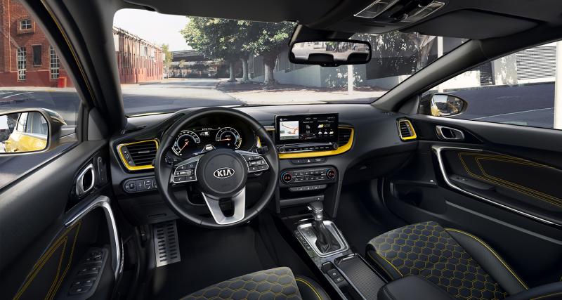 Le nouveau Kia XCeed : un nouveau petit SUV sauce coupé - Technologie et confort