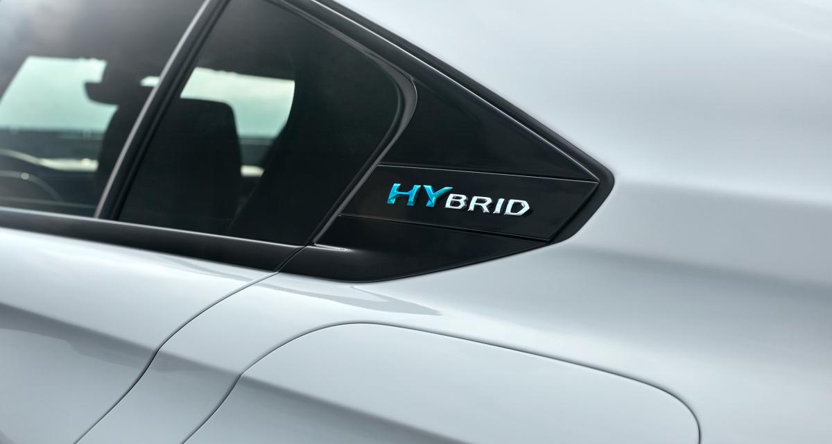 Le système HYbrid de Peugeot équipera Citroën, DS et Opel.