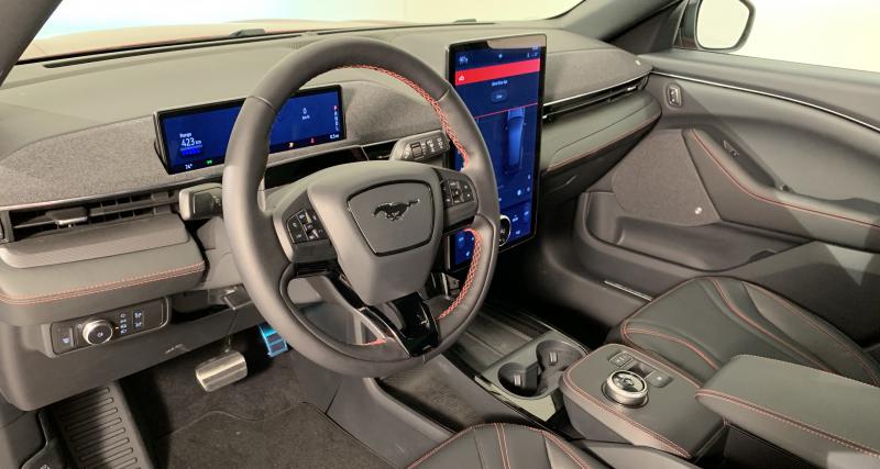 Ford Mustang Mach-E : toutes nos photos et les infos sur le nouveau SUV coupé 100% électrique - Habitacle épuré et moderne