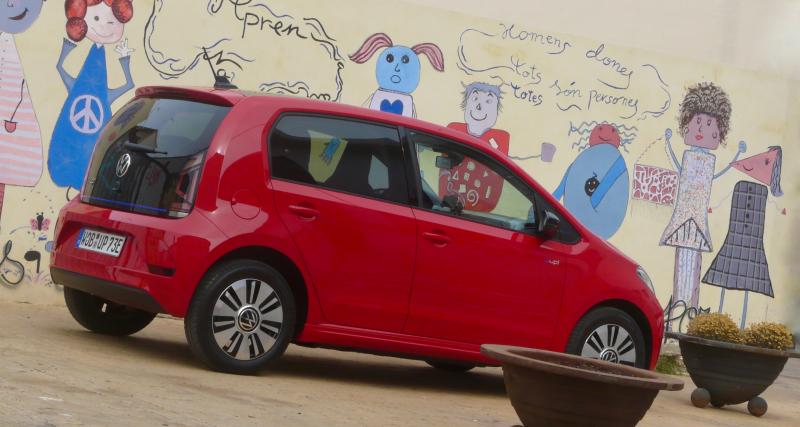 Essai de la Volkswagen e-up! 2.0 : énergies positives - La Volkswagen e-up! se met à jour avec une nouvelle batterie, un nouveau logo et plus d’autonomie.