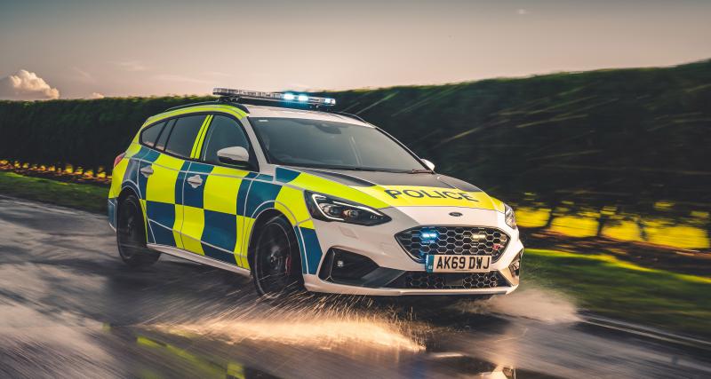 Ford Ranger Raptor et Focus ST pour la police anglaise : véhicules d’intervention au top - Ford Focus ST