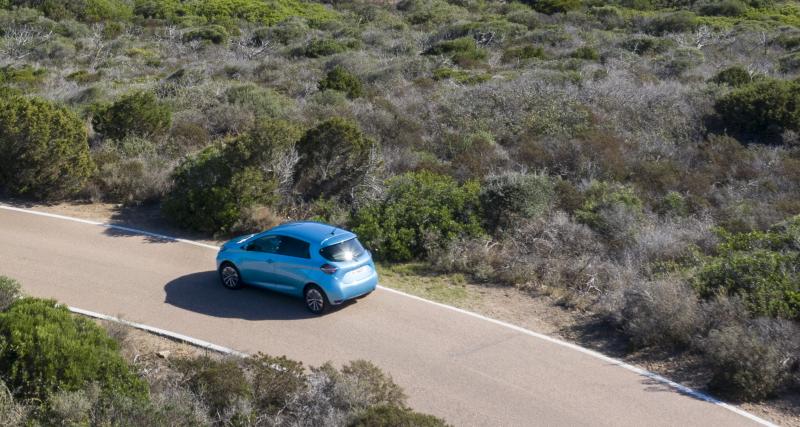 Renault Zoé 2 VS Opel Corsa-e : que vaut la citadine au blitz face à la référence ?