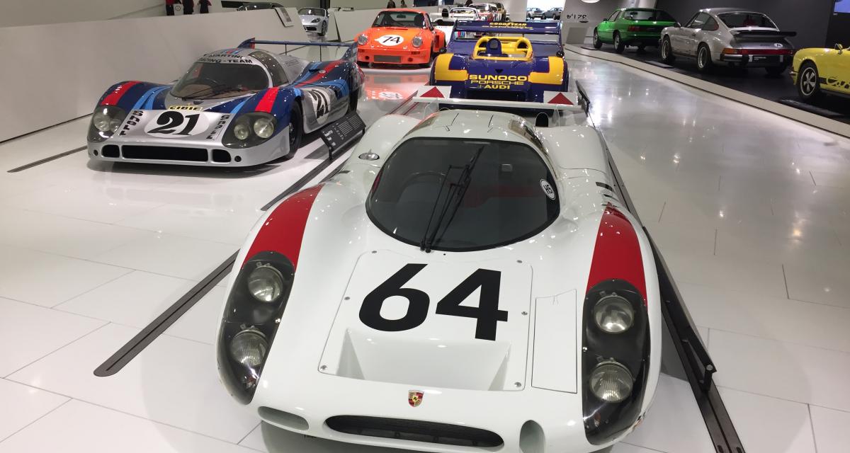 Magnifique alignement au musée Porsche de Stuttgart