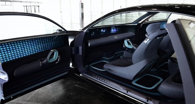 Hyundai Prophecy : le concept-car au look de 911 turbo néo-rétro en 5 points - Smart Posture Care System