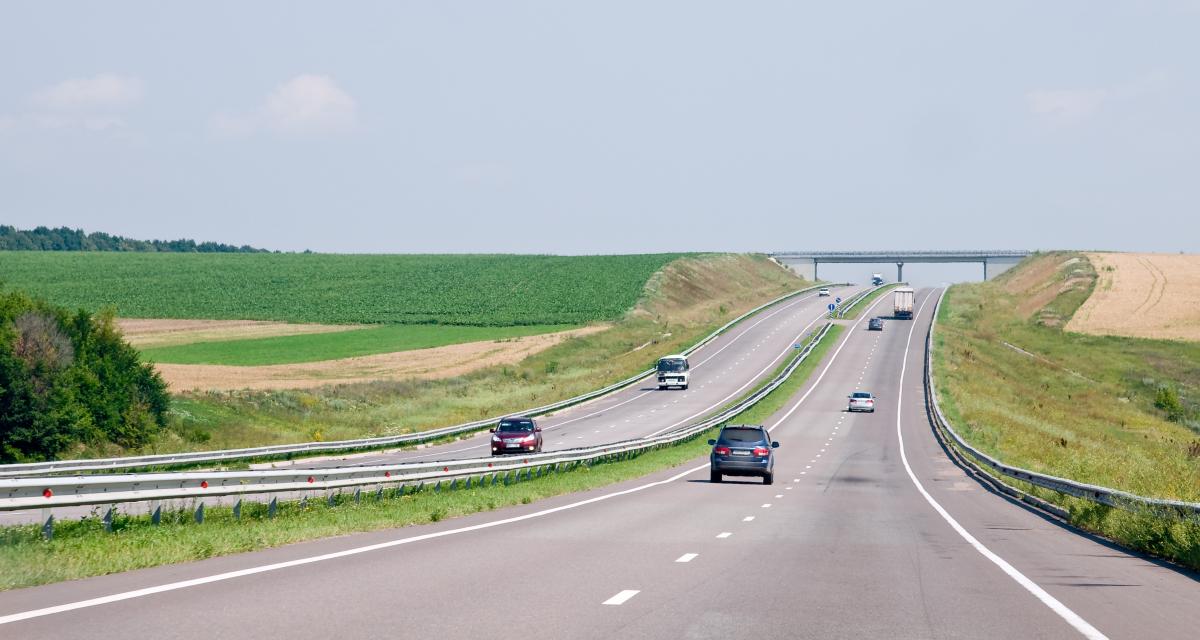 Confondre autoroute française et autobahn allemande...