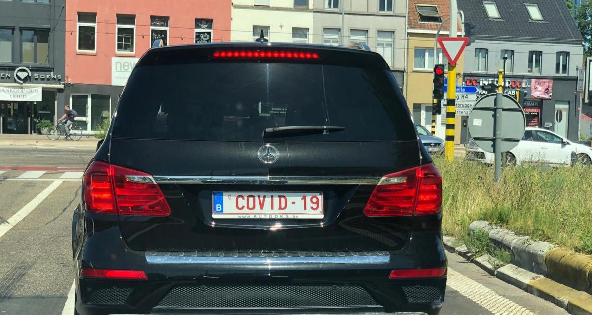 STU-4-ZO » : la plaque personnalisée de cette BMW aperçue à  Marchienne-au-Pont semble anodine et pourtant, de nombreux Belges ont  compris sa signification… (photos)