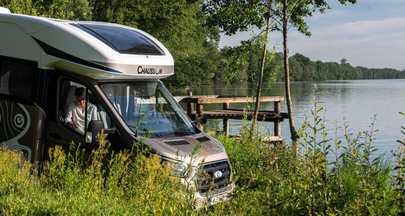 Prix camping-car Chausson : capucines, intégraux, vans… les tarifs de la gamme 2020 - Prix des Titanium Chausson