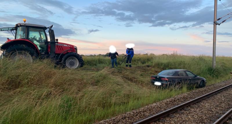  - Délit de fuite : un conducteur abandonne sa voiture sur une voie ferroviaire