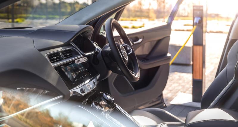 Jaguar I-Pace : le SUV britannique entame sa mue technologique - Un “ Bright Pack “ pour l’esthétisme