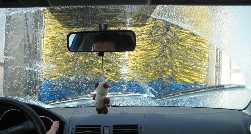  - Lavage de ma voiture : pourquoi éviter le nettoyage haute pression