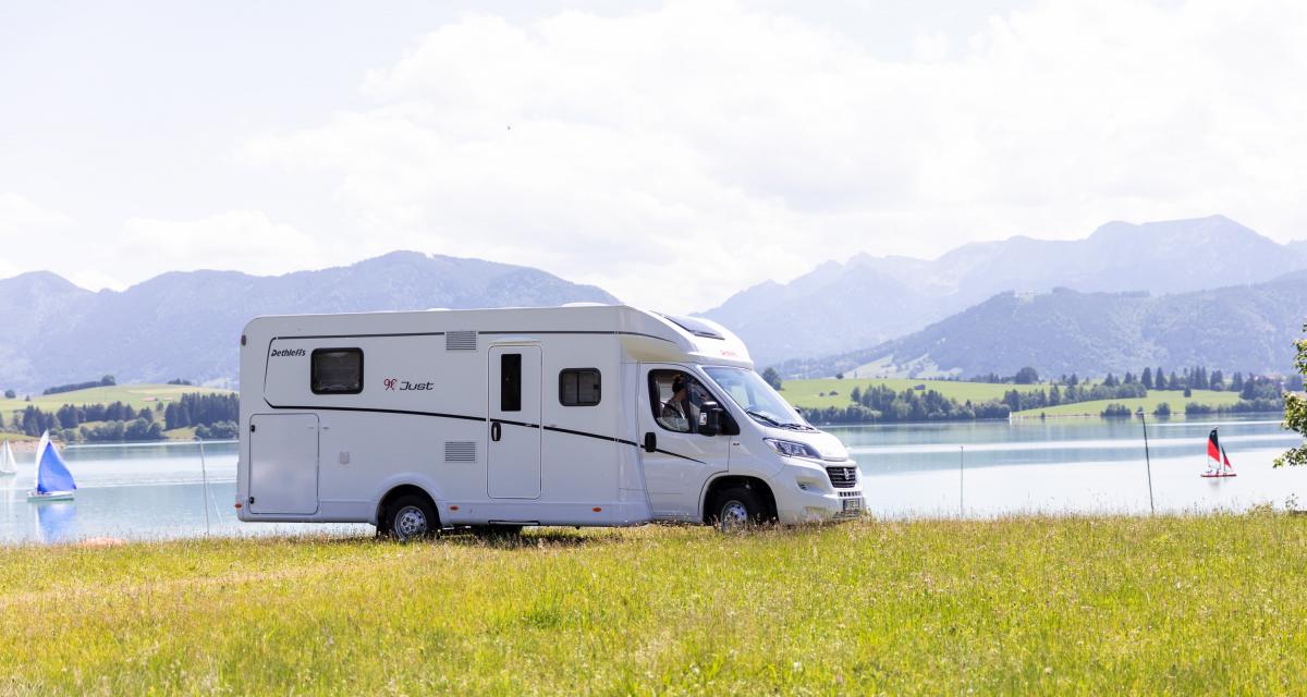 Nouveau Dethleffs Just 90 : le camping-car profilé à prix raisonnable