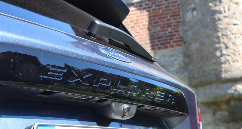 Essai Ford Explorer : nos photos du grand SUV hybride rechargeable - Un V6 boosté à l’électrique