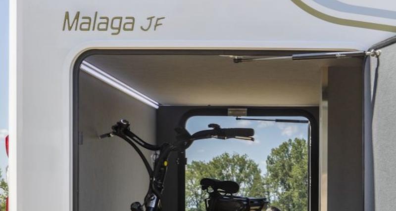 Notin Progress Malaga JF : le camping-car profilé à lits jumeaux - Camping-car et deux-roues