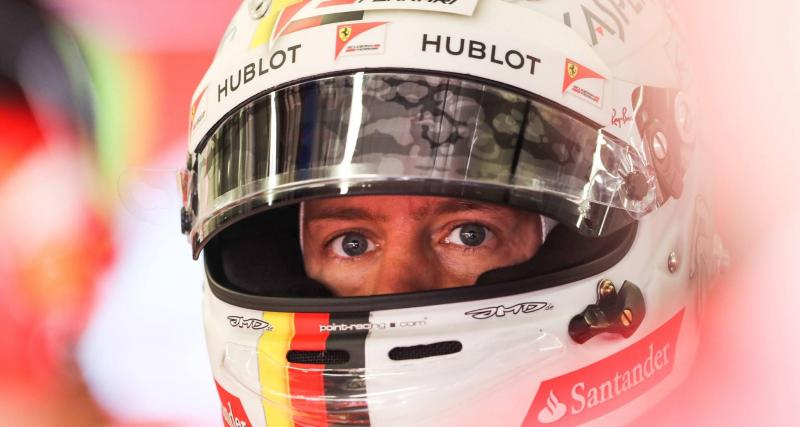 F1 : ces records que Lewis Hamilton peut encore battre… ou pas - Lewis Hamilton avec le casque de Michael Schumacher 