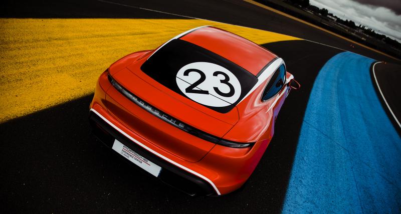 Porsche Taycan : des livrées historiques pour célébrer la victoire aux 24h du Mans 1970 - Non commercialisé