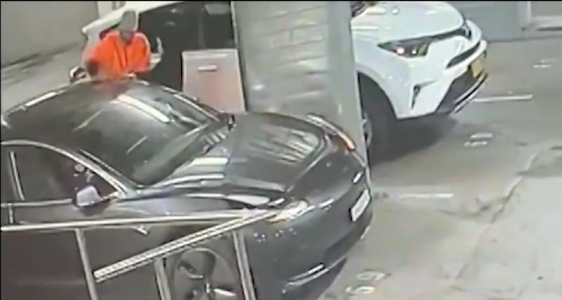  - Après s’être fait voler sa Tesla Model 3, elle décide de rendre fous les voleurs à distance (vidéo)