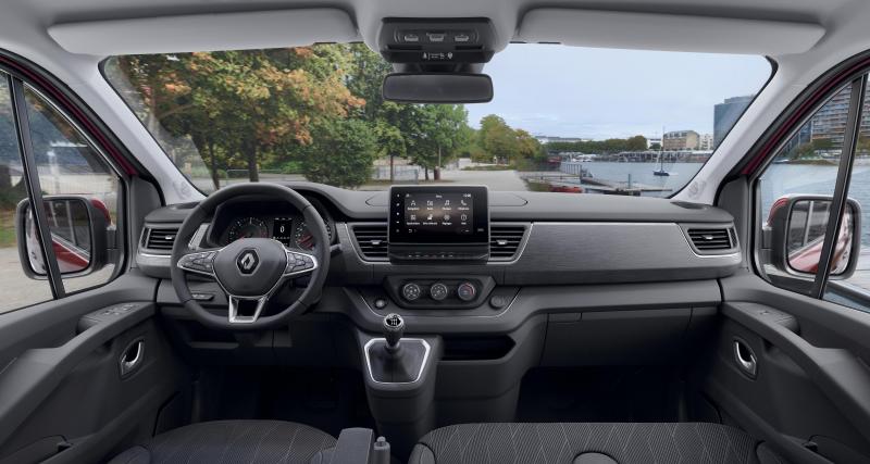 Renault Trafic restylé (2021) : l’utilitaire en version civilisée en 4 points - Aides à la conduite en progression