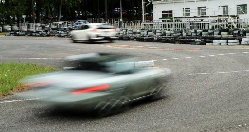 Course entre une BMW Série 3 et une Citroën C4 à 200 km/h sur la nationale 13