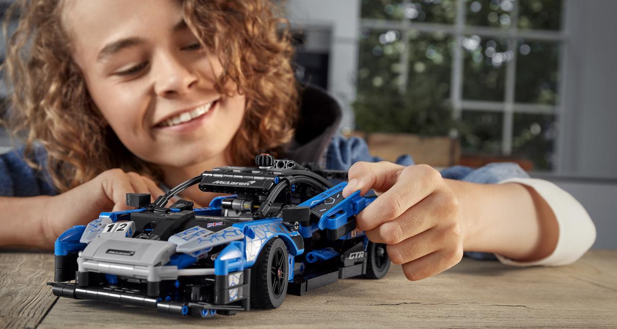 Lego débarque avec une réplique de la McLaren Senna GTR, avis à tous les fans