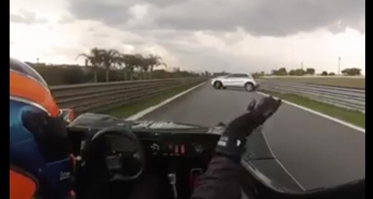 Mais comment ce Mercedes GLA a-t-il atterri au milieu de cette voie de pit-stop ? (vidéo)