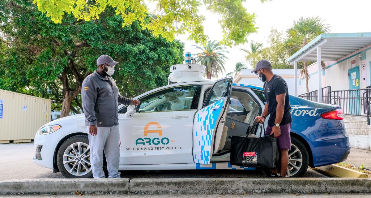 Ford aide les oeuvres de charité à Miami grâce à ses véhicules autonomes