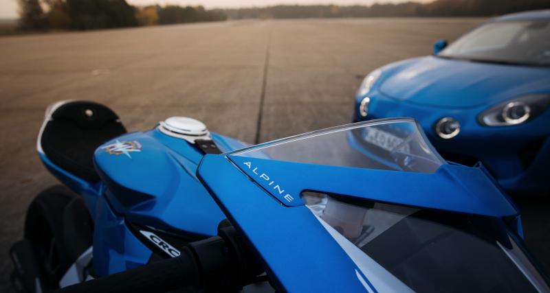  - MV Agusta Superveloce Alpine : une moto en série limitée inspirée par la berlinette