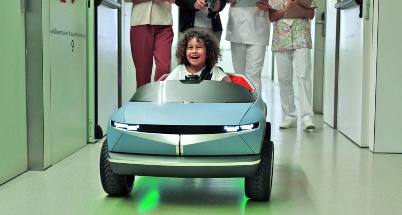  - La mini voiture électrique de Hyundai qui rassure les enfants malades en route vers le bloc opératoire