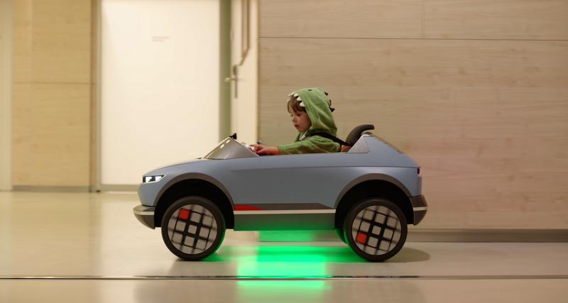 La mini voiture électrique de Hyundai qui rassure les enfants malades en route vers le bloc opératoire - La Technologie EAVC, tout un programme