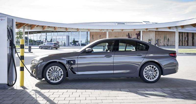 BMW 320e et 520e (2021) : deux nouveaux modèles hybrides rechargeables en entrée de gamme - Jusqu’à 57 km d’autonomie full électrique