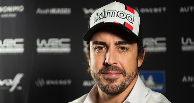 L’accident de Fernando Alonso à vélo vu par les petits comiques d’internet