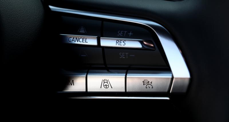 L'oeil de l'expert #3 : à bord du Mazda MX-30 - Afficheur tête-haute et régulateur adaptatif de série