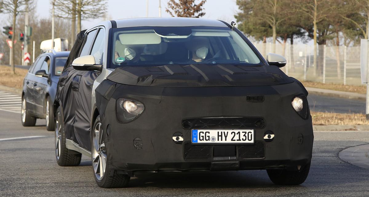 Le futur Kia Niro (2022) aperçu en Allemagne, les photos du cousin du Hyundai Ioniq