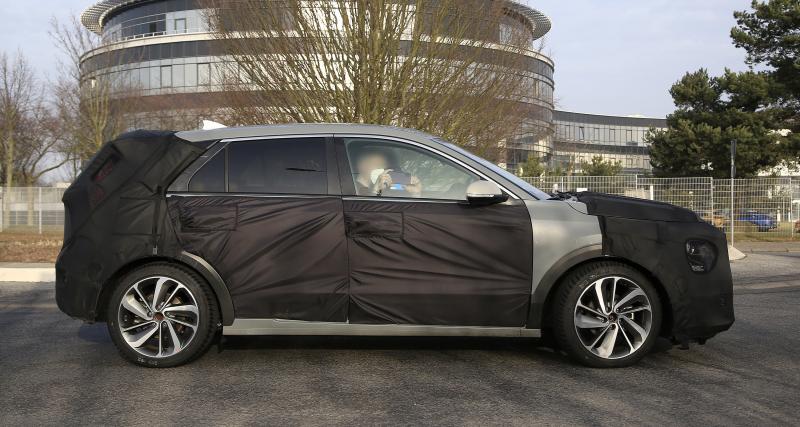 Le futur Kia Niro (2022) aperçu en Allemagne, les photos du cousin du Hyundai Ioniq - Le futur Kia Niro (2022) en version camouflée du côté de l'Allemagne