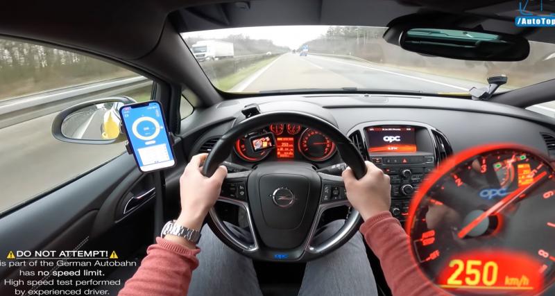 VIDEO - À fond de compteur en Opel Astra OPC : rien ne lui résiste à 250 km/h