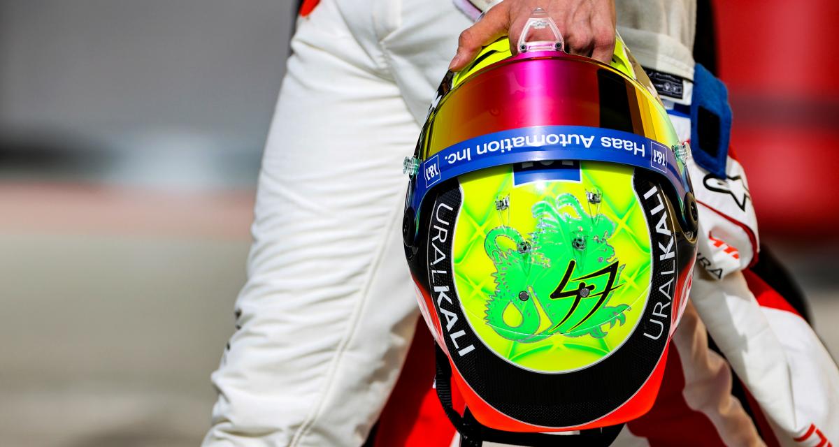 Mick Schumacher : les photos de son 1er casque en F1