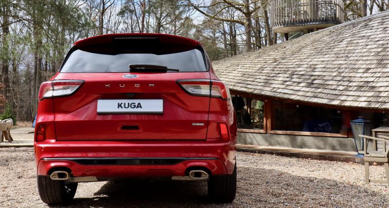 Essai du Ford Kuga full hybrid : plus avec moins, la solution hybride la plus simple - Le Ford Kuga full hybrid, sans prise et doté d'une batterie plus petite que le Kuga hybride rechargeable.