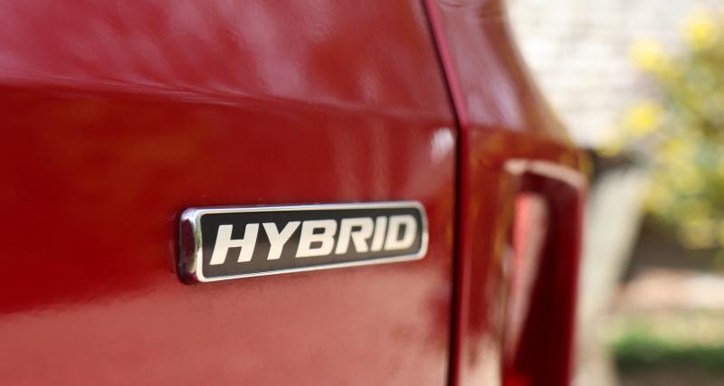 Essai du Ford Kuga full hybrid : plus avec moins, la solution hybride la plus simple - Le Ford Kuga full hybrid, sans prise et doté d'une batterie plus petite que le Kuga hybride rechargeable.
