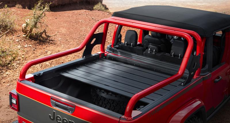 Jeep Red Bare Gladiator Rubicon : un pick-up personnalisé hautement désirable - Jeep Red Bare Gladiator Rubicon