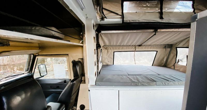 Land Rover Defender Osprey : camping-car de caractère à 100.000$ - Intérieur et aménagement : modernisation complète